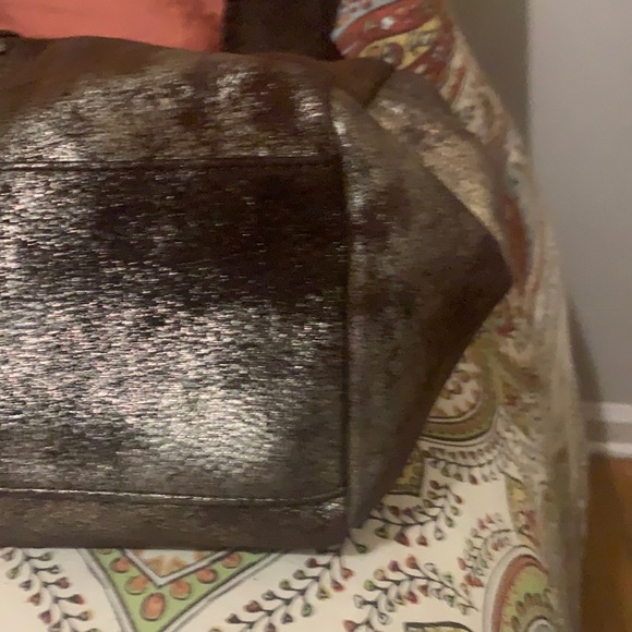 This is the largest bag hobo makes It was purchased in December 2020. - Picture 2 of 5